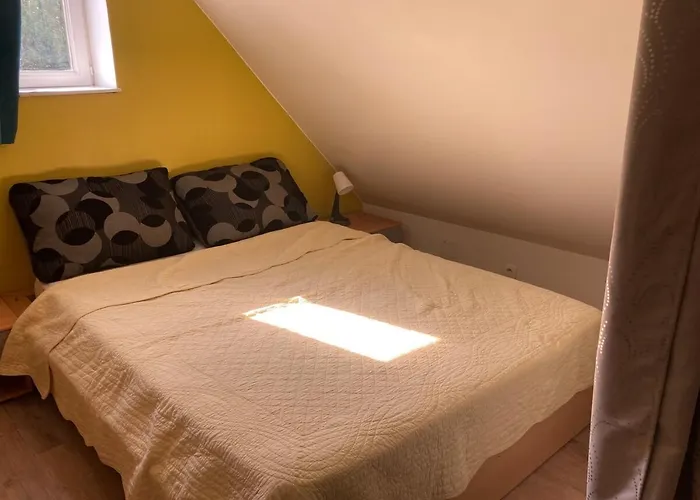 Jolie Petite Mesbrecourt-Richecourt